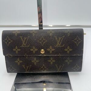 Louis Vuitton Signature Long Wallet, GORGEOUS!